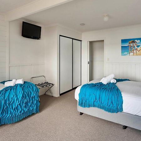 Kingfisher Cottage Beachfront At The Binalong Bay Экстерьер фото